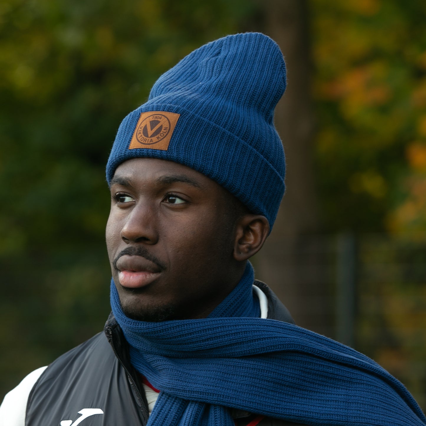 Viktoria Set "Classic" Wintermütze und Schal - Offizieller Fanshop Viktoria Köln