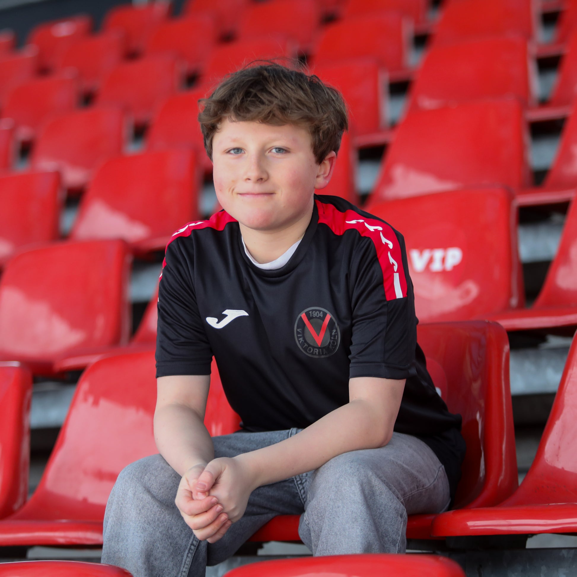 TEAM Präsentationsshirt Kids - Offizieller Fanshop Viktoria Köln