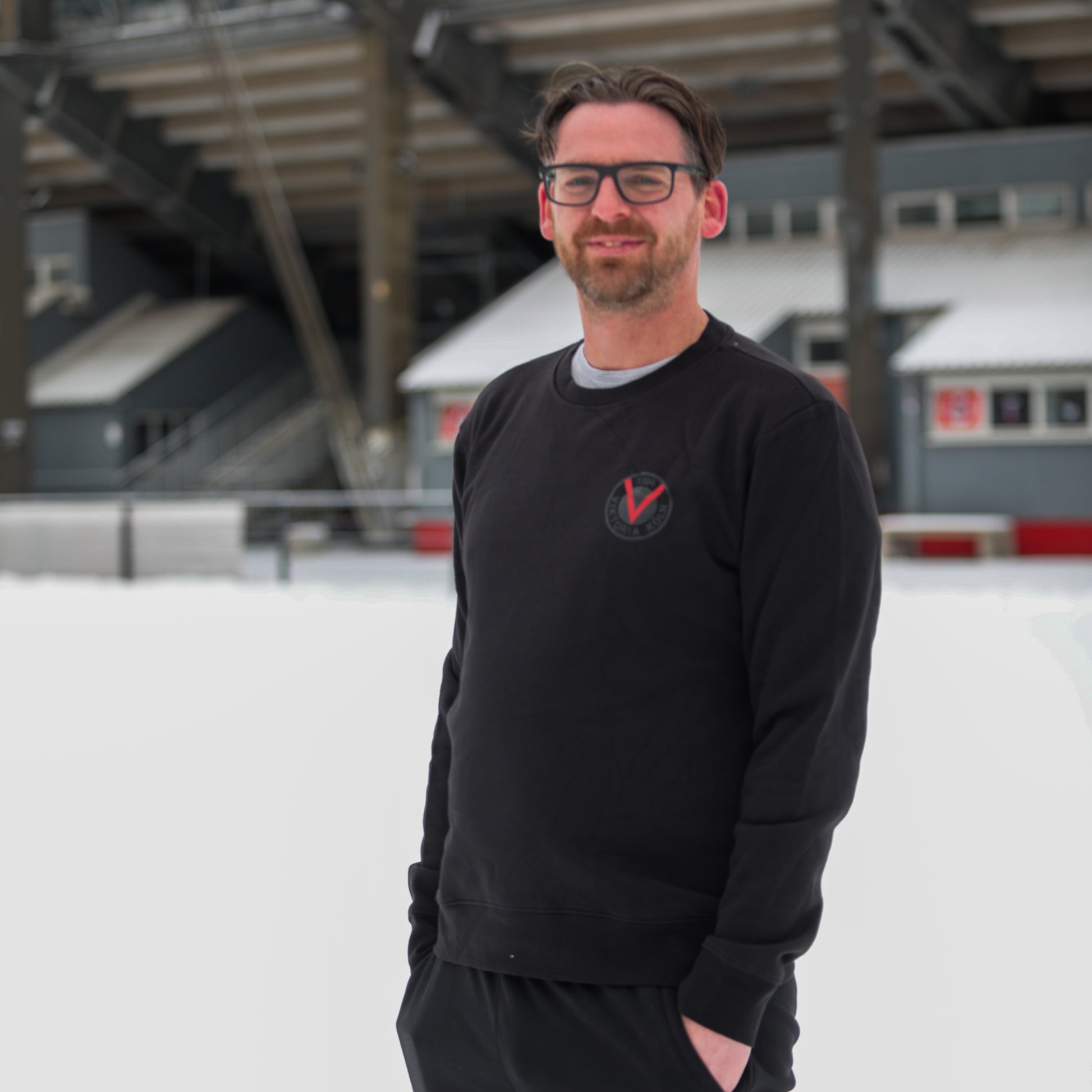 Sweatshirt rotes V - Offizieller Fanshop Viktoria Köln