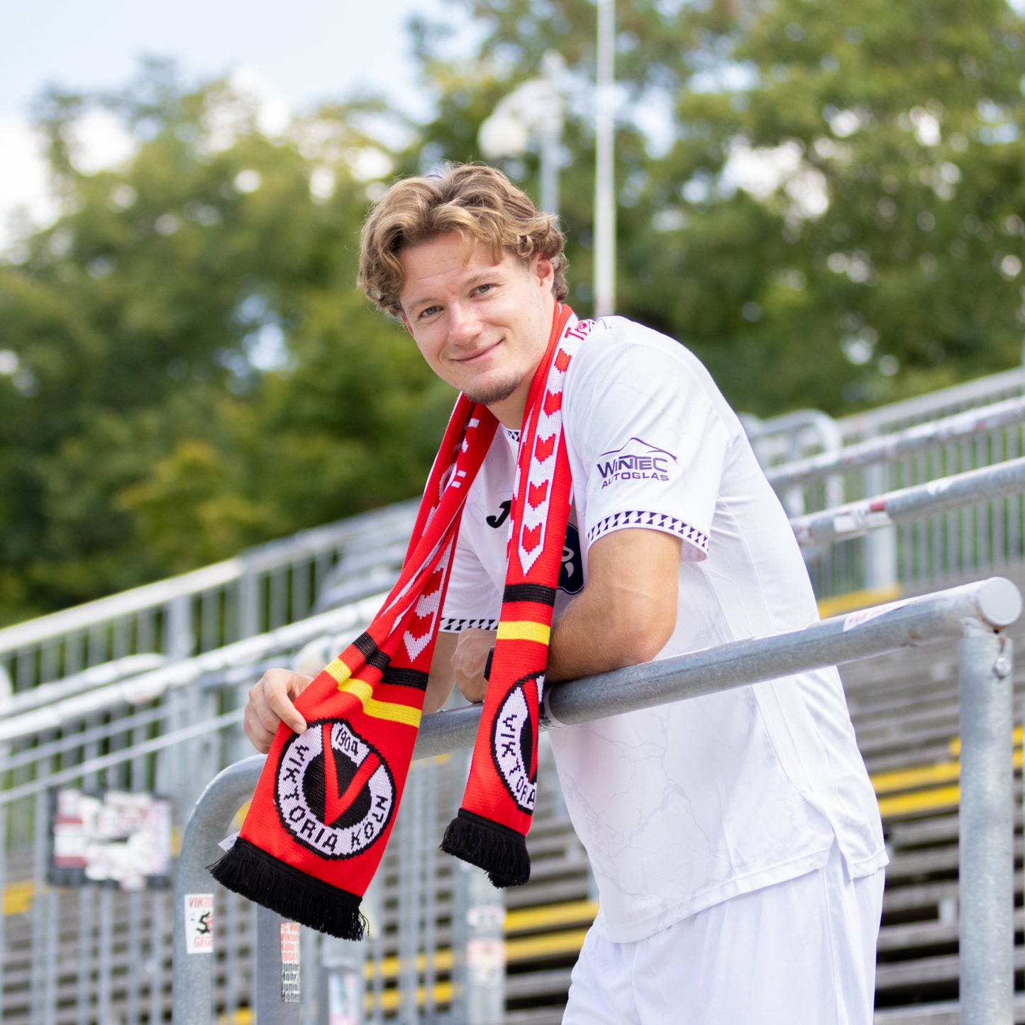 Schal Vik! Vik! Viktoria! - Offizieller Fanshop Viktoria Köln