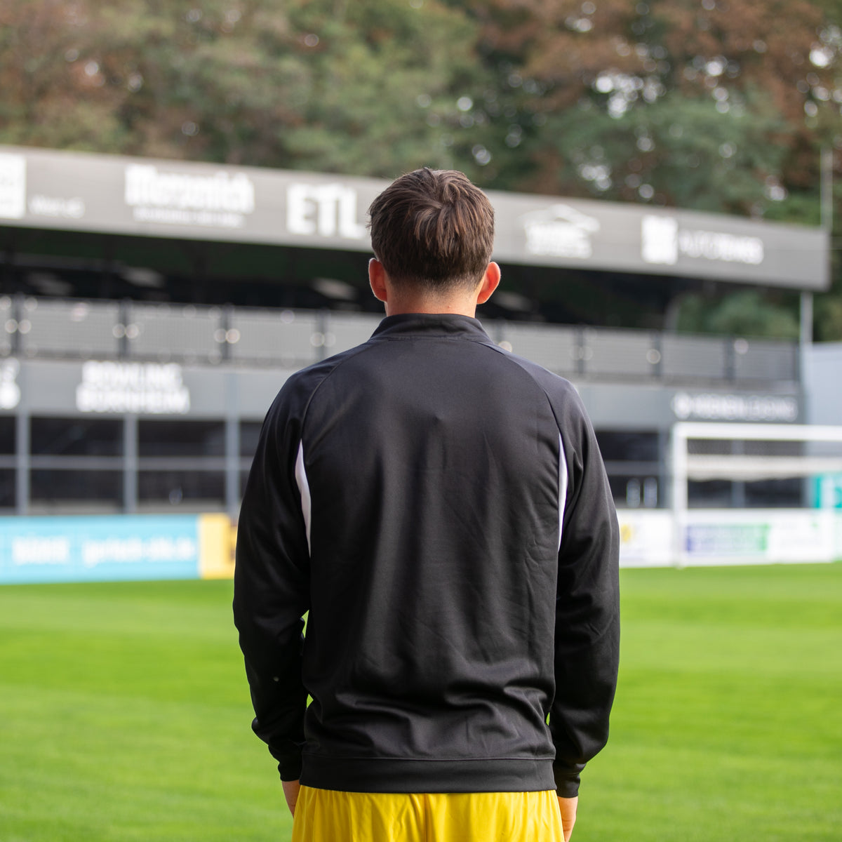 TEAM Warm-Up Zip-Hoodie 26/27 - Offizieller Fanshop Viktoria Köln
