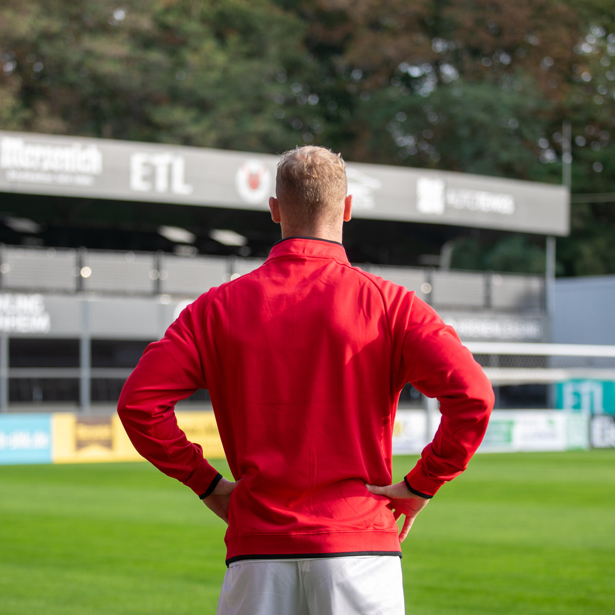 TEAM Training Zip-Hoodie 26/27 - Offizieller Fanshop Viktoria Köln