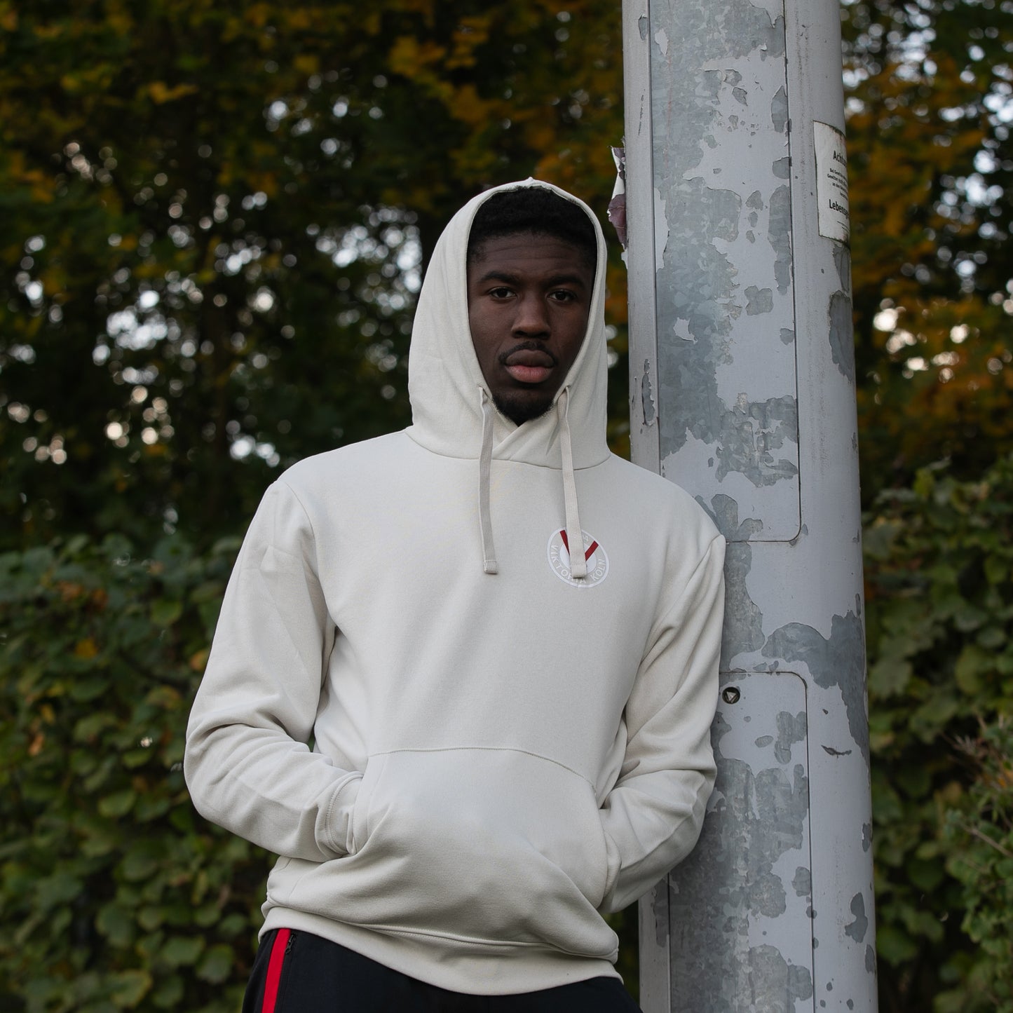 Hoodie Viktoria rotes V